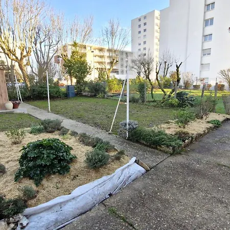 - Maison Vintage Avec Jardin Clos - Confort Et Authenticite Royan